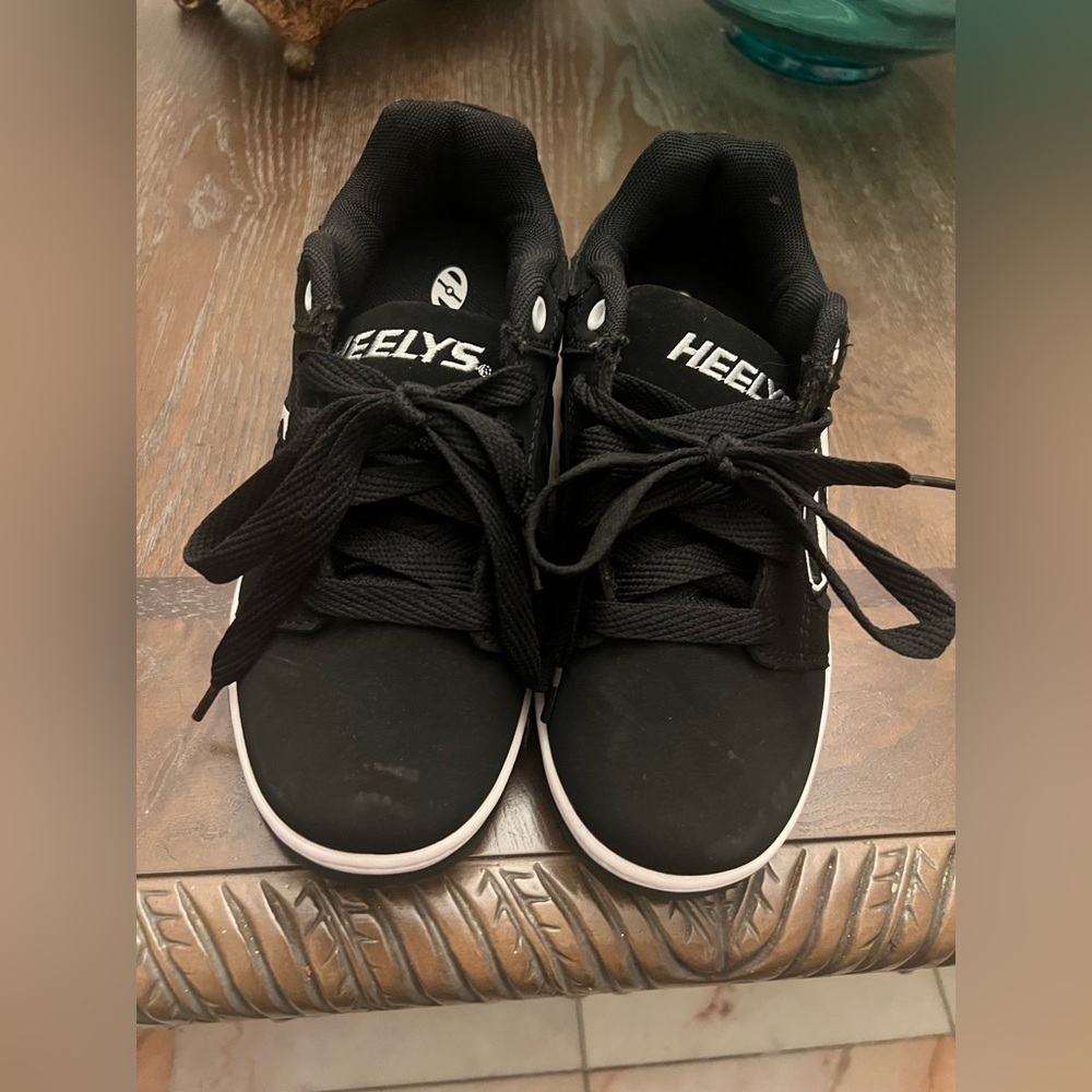Heelys Black and White Kids Sneakers - Picture 5 of 5